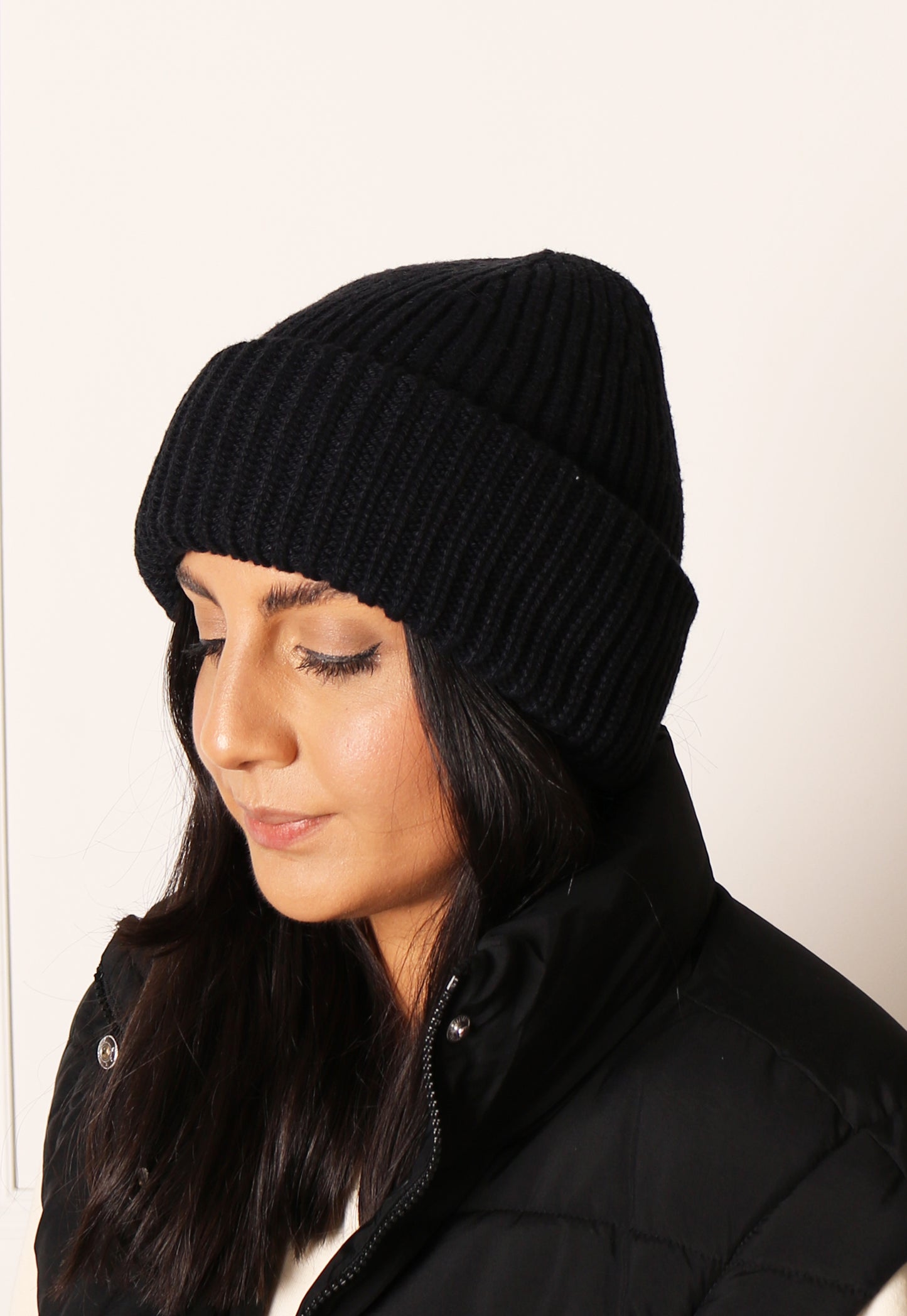 PIECES Juca Fisherman Rib Knit Beanie Hat in Black - One Nation Clothing
