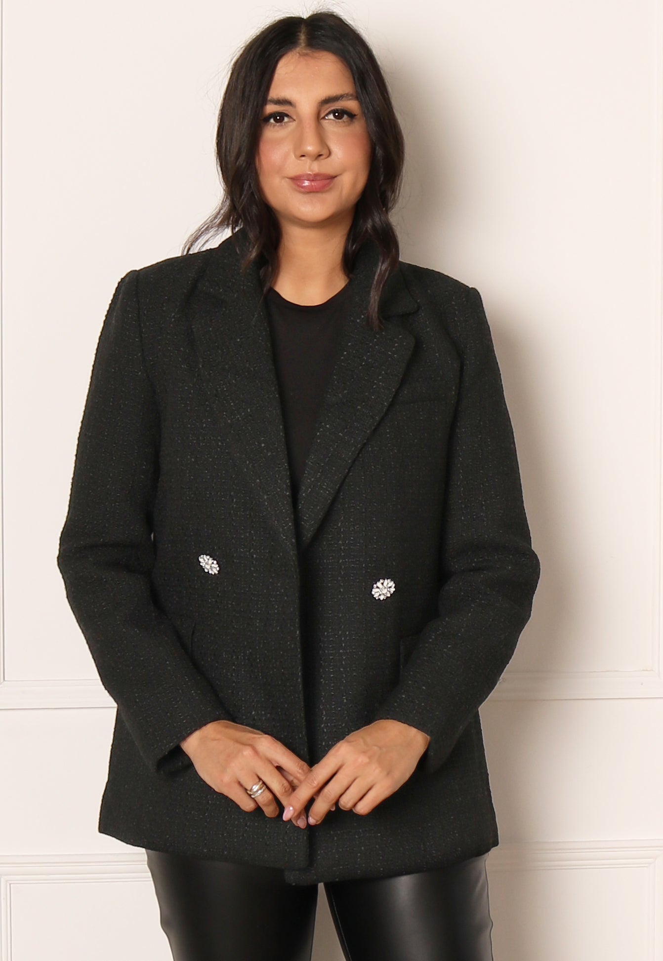 
                  
                    ONLY Nuan Boucle Double Breasted Blazer in Black - One Nation Clothing
                  
                