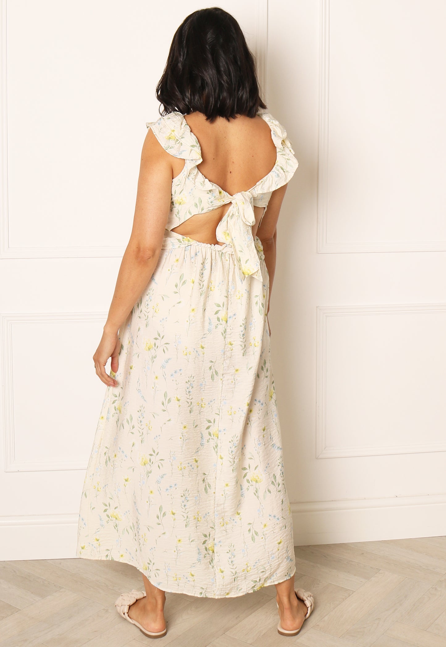 VERO MODA Josie Backless Floral Frill Detail Midiklänning i Soft Beige - One Nation Clothing