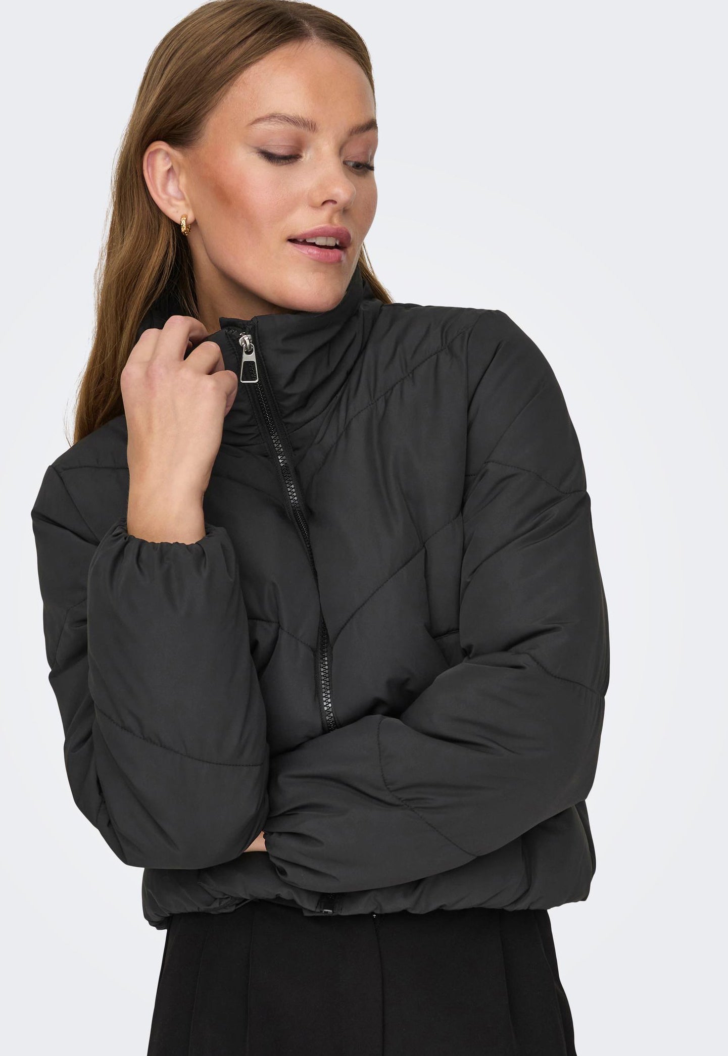 
                  
                    ONLY Maggi Short Chevron Padded Puffer Jacket in Black - One Nation Clothing
                  
                