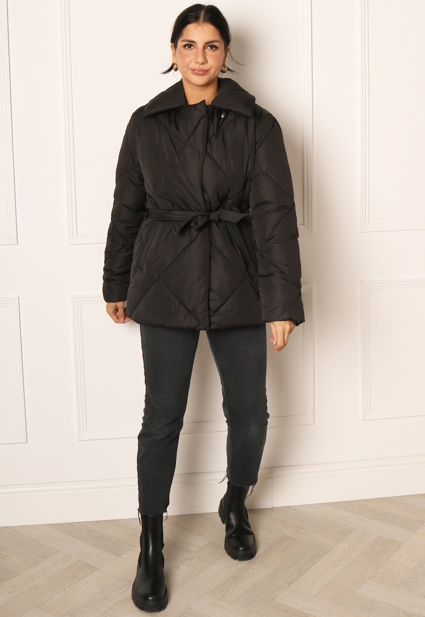 
                  
                    ONLY Sussi Diamond Quilted Jacket with Belt in Black - One Nation Clothing
                  
                