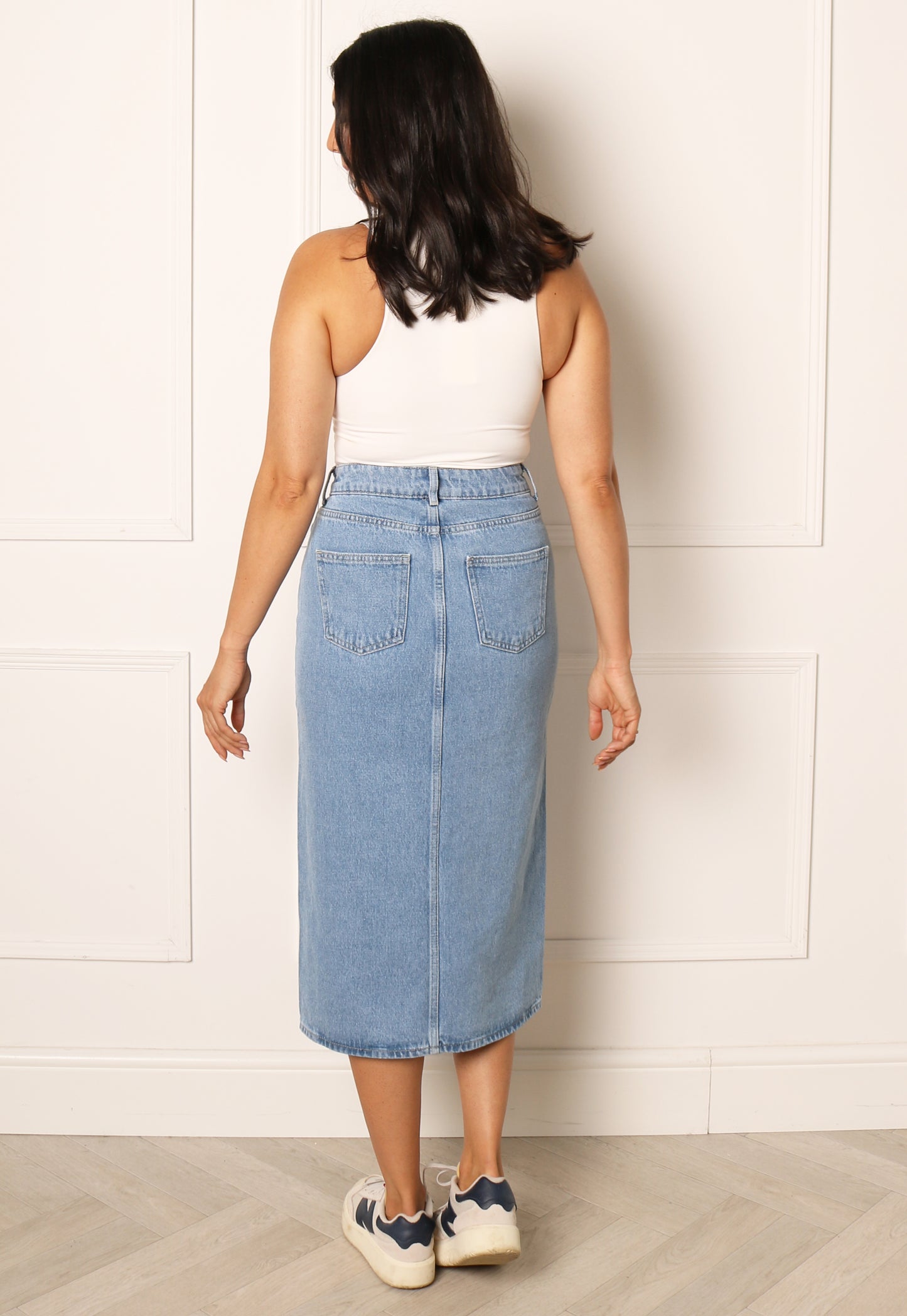 
                  
                    ONLY Bianca Denim Midi Skirt with Split Front Hem in Mid Blue - One Nation Clothing
                  
                