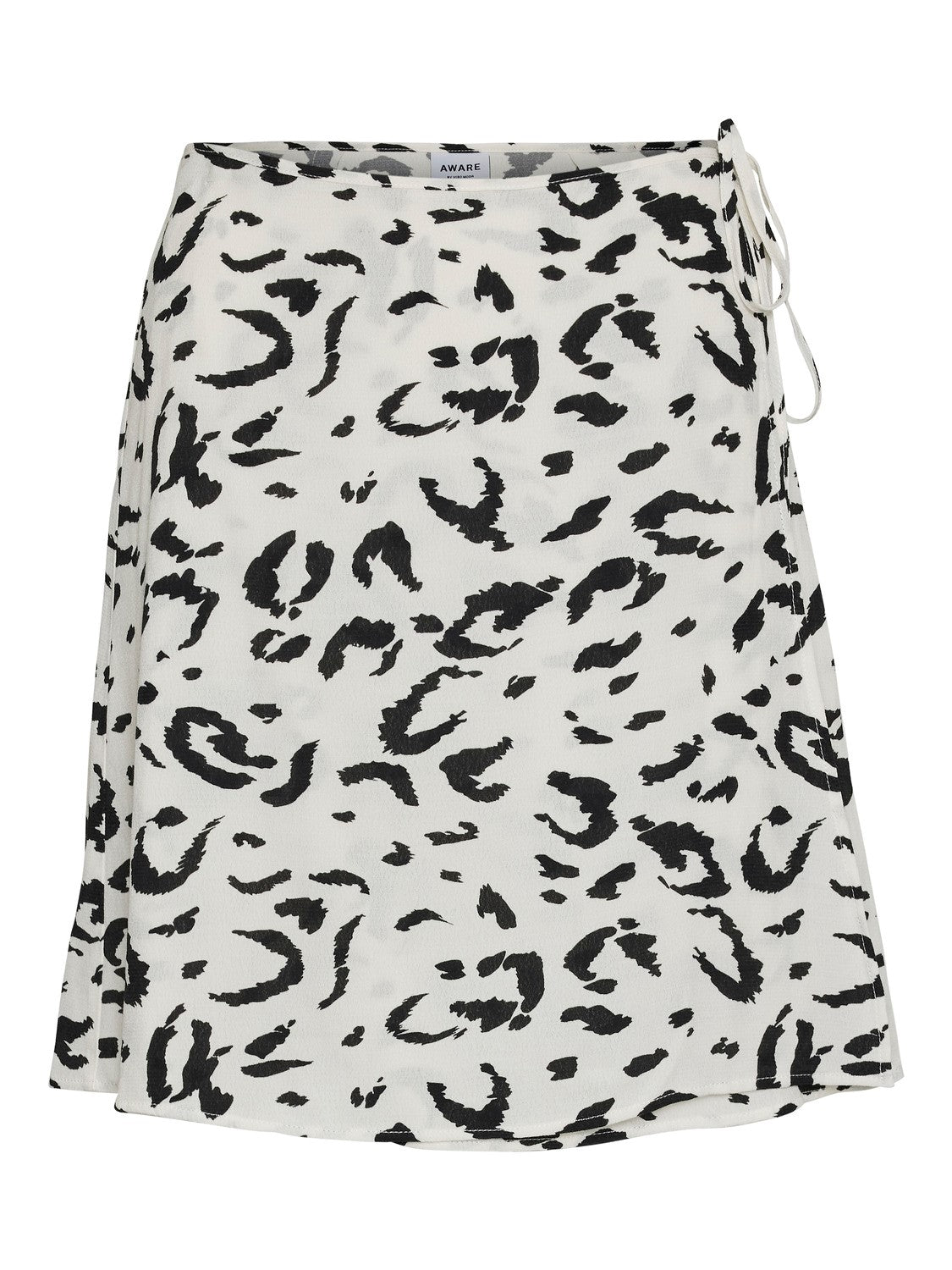 
                  
                    VERO MODA Fergie Leopard Print Mini Wrap Skirt in White & Black - One Nation Clothing
                  
                