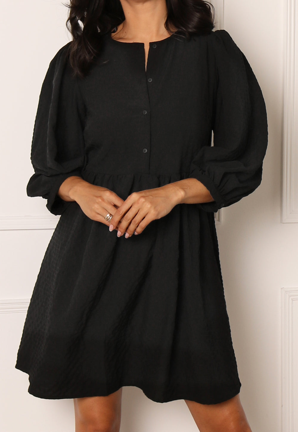 PIECES Andrea Puff Sleeve Button Front Mini Smock Dress in Black - One Nation Clothing