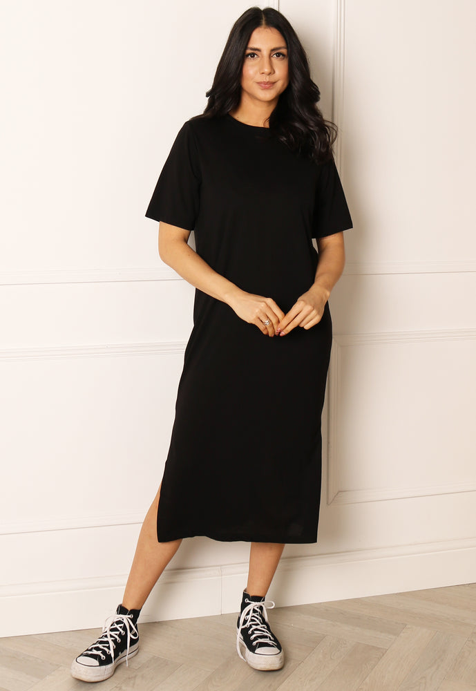 
                  
                    JDY Lila Midi T-shirt Dress with Side Splits in Black - One Nation Clothing
                  
                