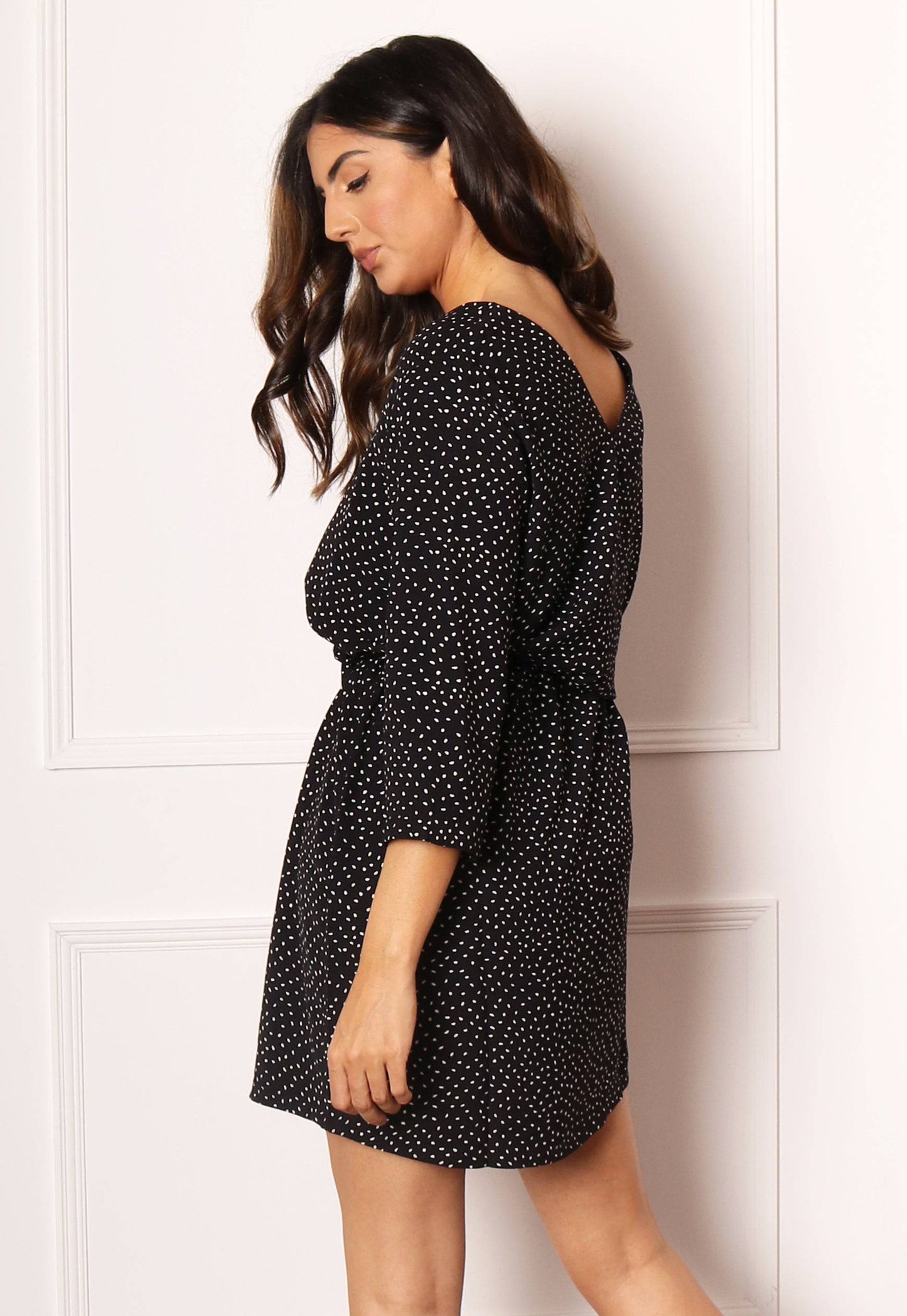 
                  
                    JDY Piney Sprinkle Spot V Neck Shift Dress with Three Quarter Sleeves in Black - One Nation Clothing
                  
                
