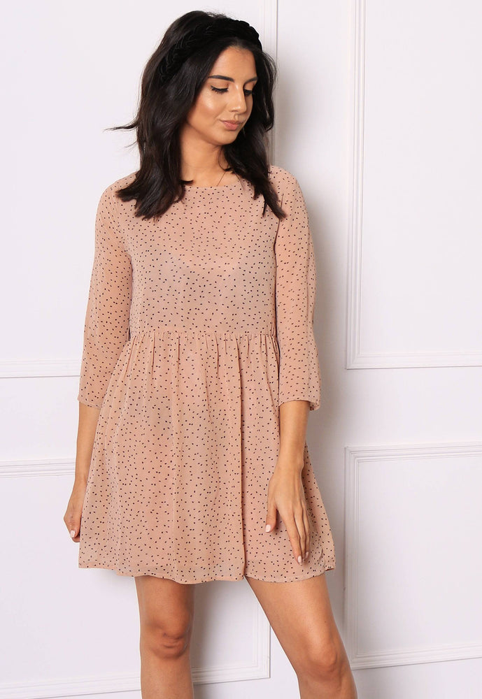 
                  
                    Teardrop Spot Three Quarter Sleeve Relaxed Babydoll Smock Mini Dress in Nude & Black - One Nation Clothing
                  
                