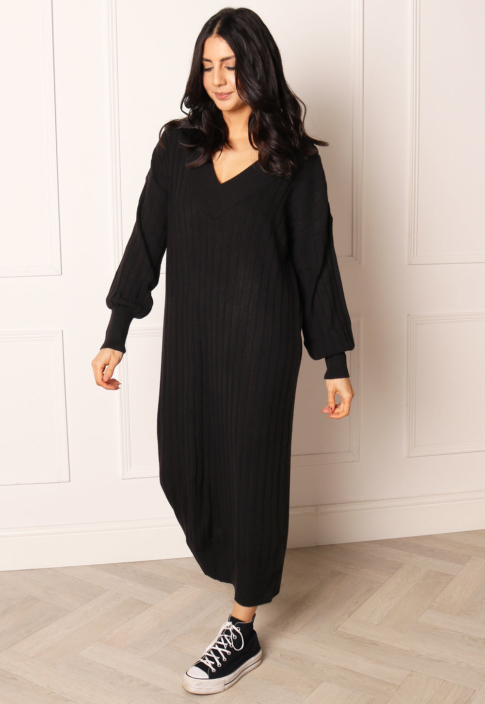 ONLY Tessa Long Sleeve V Neck Ribbed Midi Jumper Dress in Black - One Nation Clothing