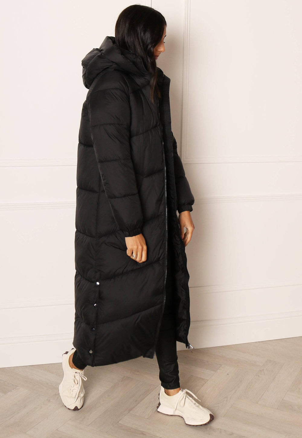 VERO MODA Sala Midi Longline Hooded Puffer Coat in Black | One Nation Clothing VERO MODA Sala Longline Hooded Puffer Coat in Black