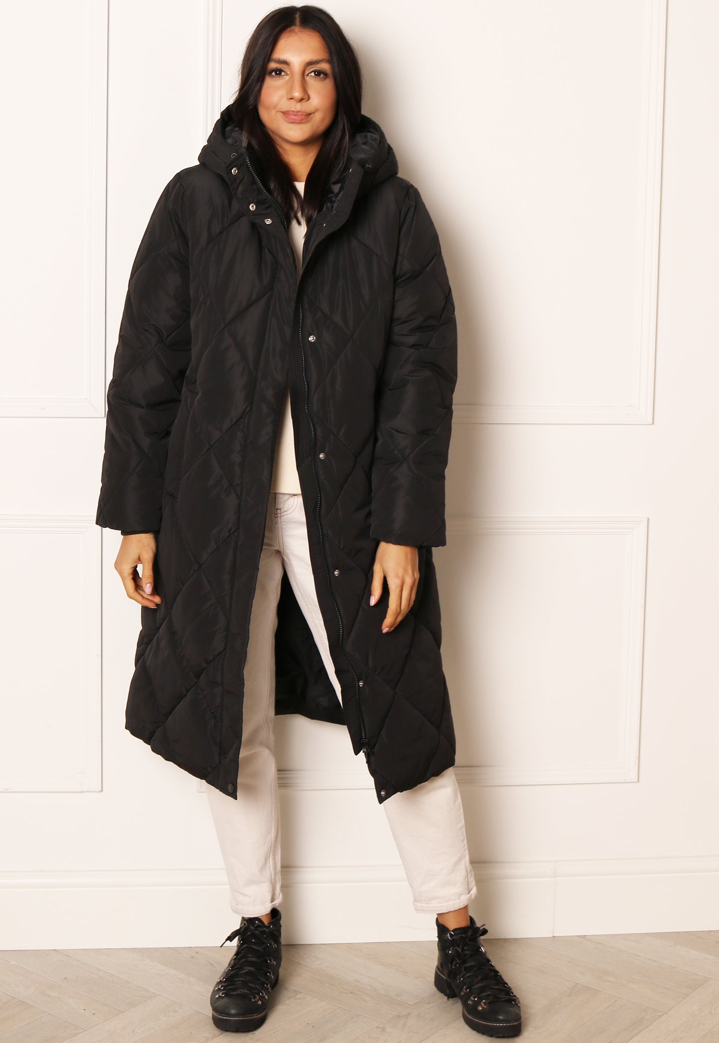 VERO MODA Laloa Diamond Quilted Midi Puffer Coat with Hood in Black - One Nation Clothing