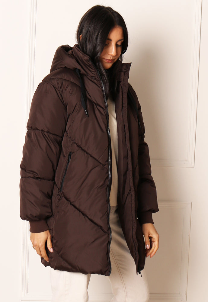 
                  
                    VERO MODA Beverly Oversized Longline Chevron Puffer Coat with Hood in Chocolate Brown - One Nation Clothing
                  
                