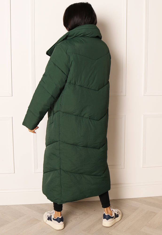 
                  
                    VILA Louisa Maxi Longline Duvet Puffer Coat in Dark Green - One Nation Clothing
                  
                