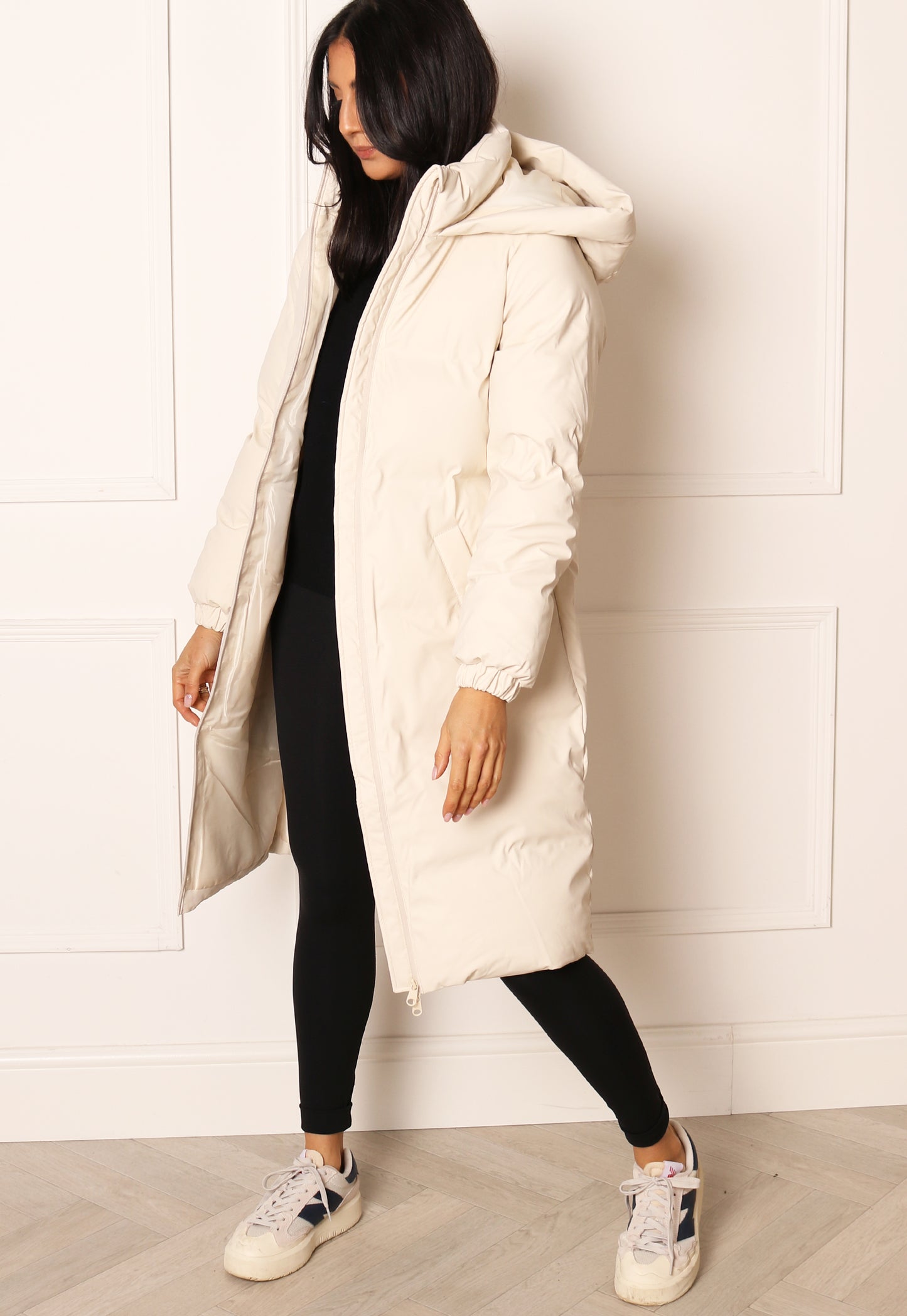 
                  
                    VERO MODA Long Noe Water Repellent Quilted Hooded Midi Puffer Coat in Cream - One Nation Clothing
                  
                