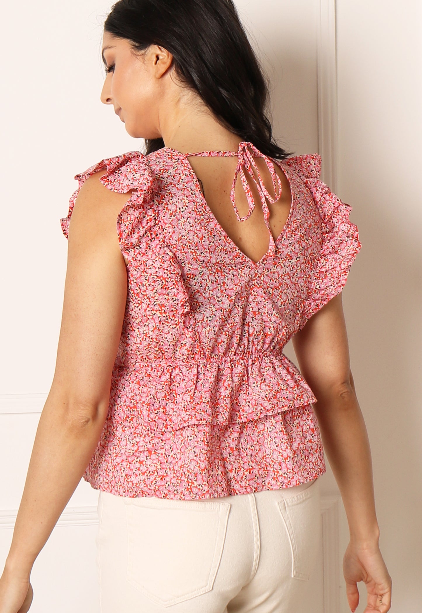 
                  
                    VERO MODA Ditsy Floral Print Frill Detail Cotton Blouse Top in Red & Pink - One Nation Clothing
                  
                