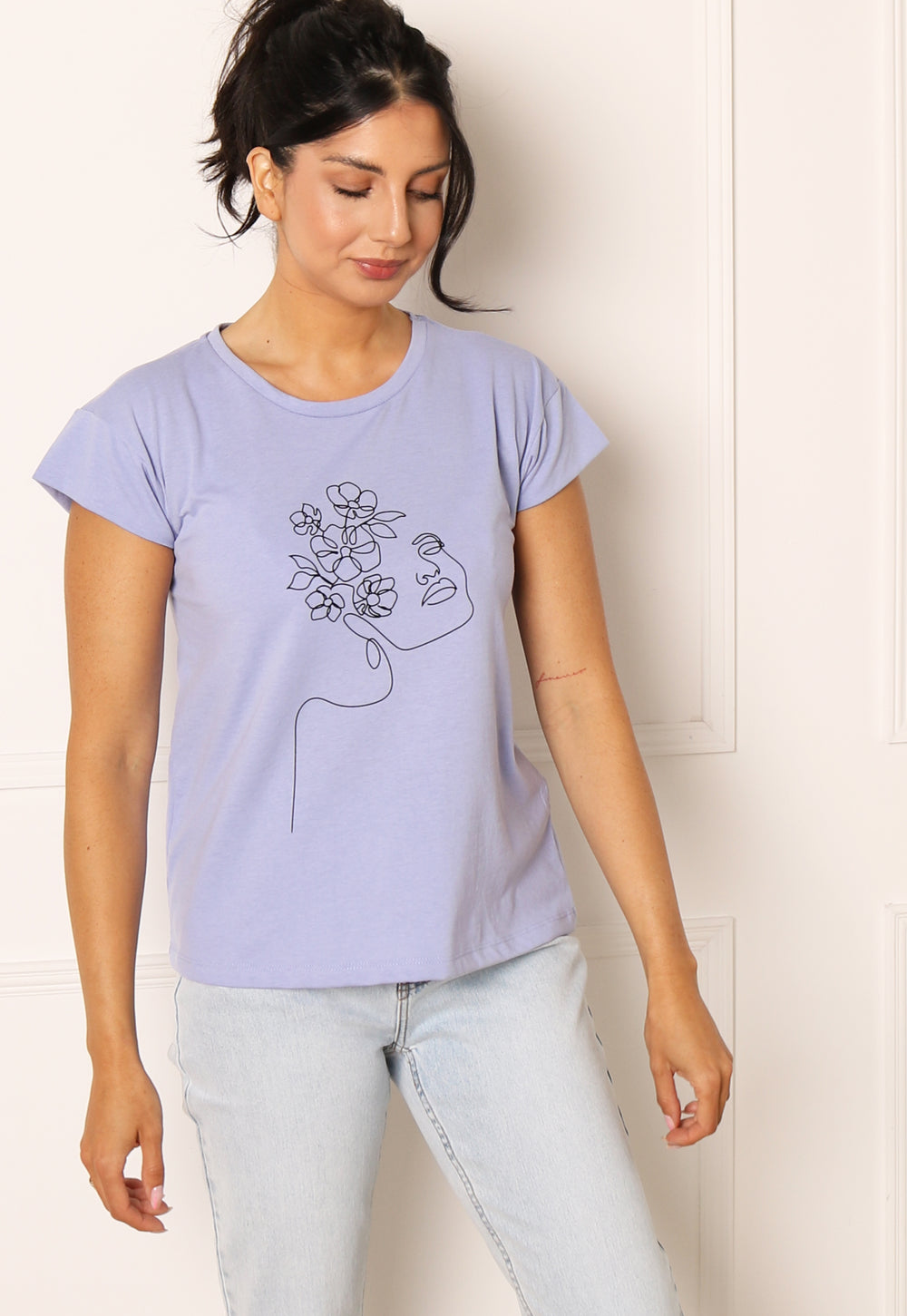 VILA Abstract One Line Woman's Face Drawing T-shirt in Light Blue - One Nation Clothing